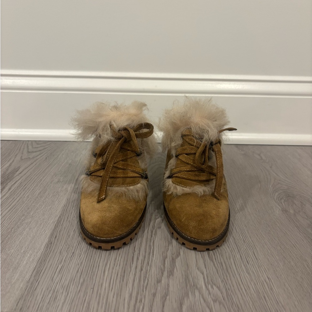 Vintage Coach Kristy’s Women’s Tan Suede Fur-Trim Lace-Up Boots